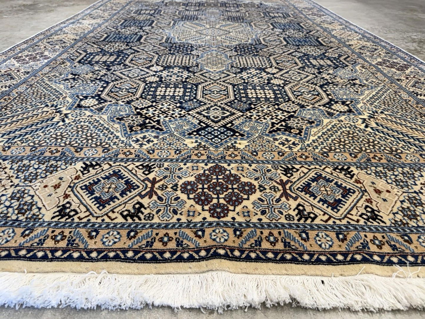 5’2”x8’9” Hand-Knotted Fine Wool & Silk Naine Area Rug - Beige & Blue Geometric