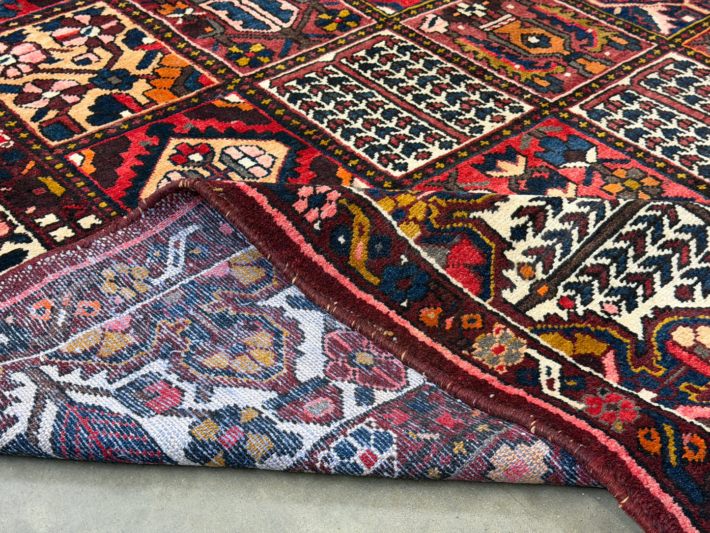 Hand-Knotted Persian Bakhtiari Rug - 9’8”x12’4”