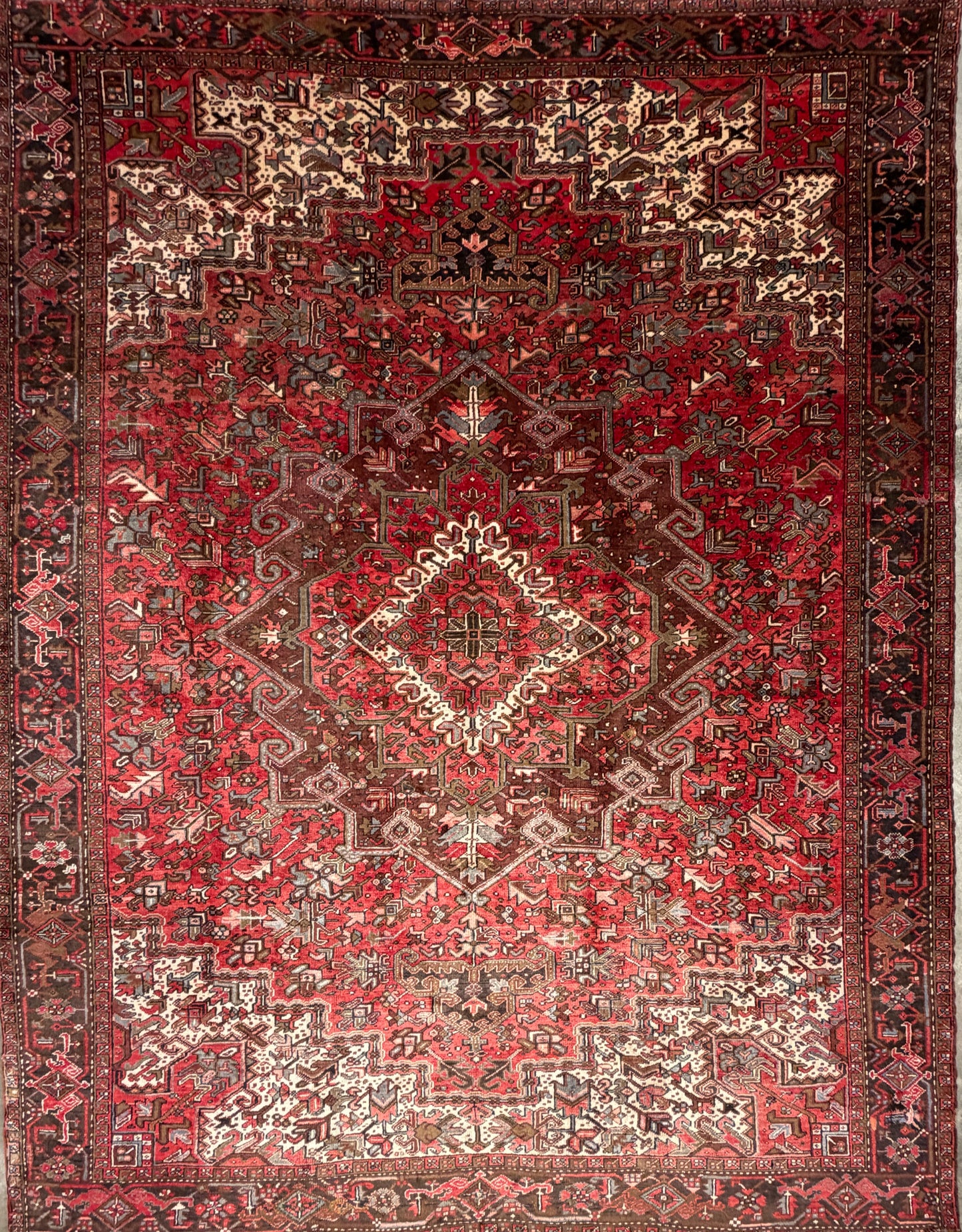 9’8”x12’6” Hand-Knotted Persian Heriz Area Rug