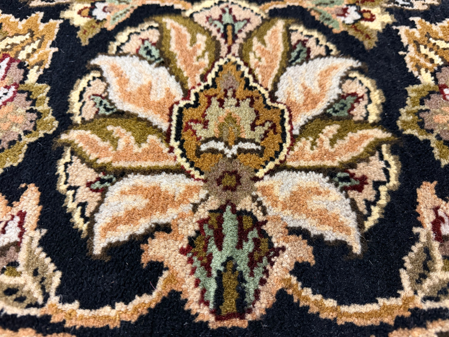 8’ Diameter Hand-Knotted Wool Indian Round Oriental Rug - 8x8 Handmade Carpet