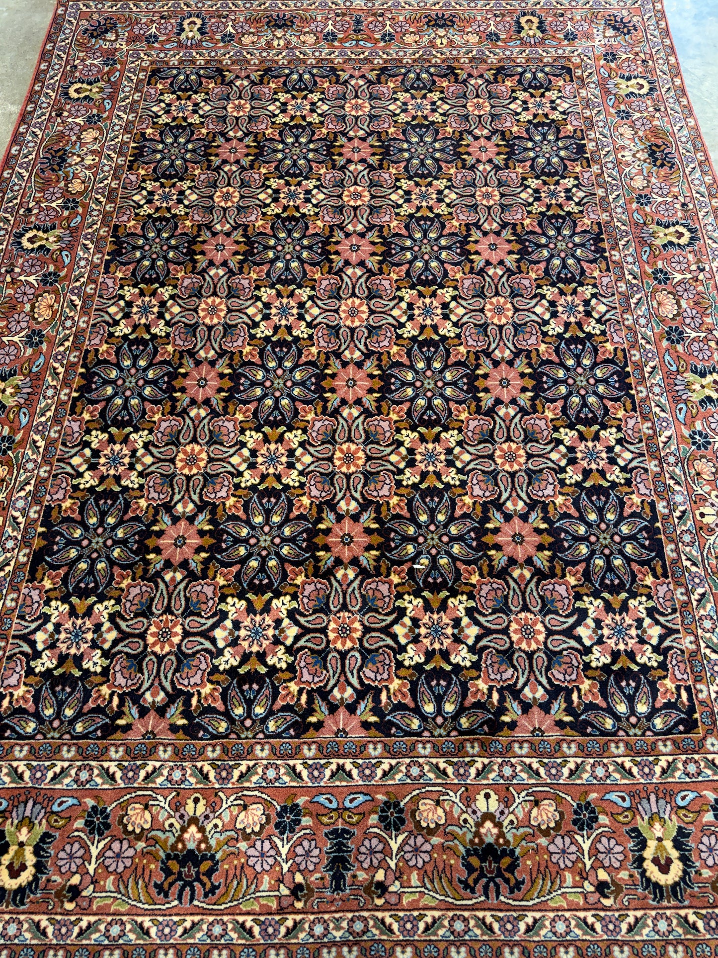 5’8”x7’8” Hand-Knotted Handmade Wool Persian Bidjar Area Rug