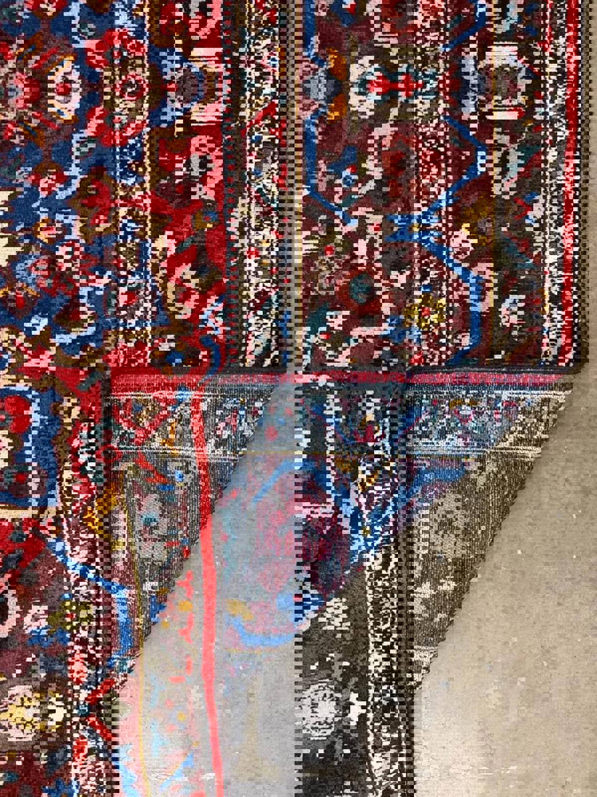 9’1”x12’ Hand-Knotted Wool Bakhtiari Rug