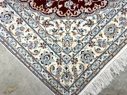 Hand-Knotted 6 La Persian Nain Rug - 4'1"x6'4"