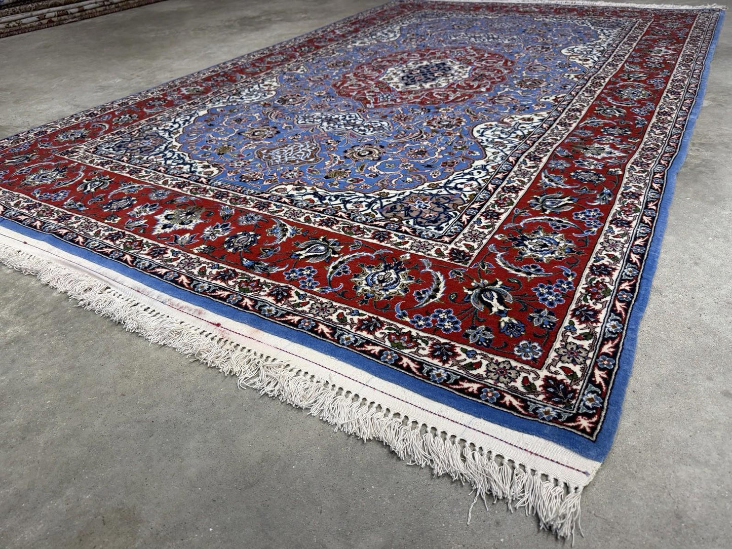 4’6”x7’9” Hand-Knotted Fine Wool & Silk Isfahane Area Rug - Blue 4x8