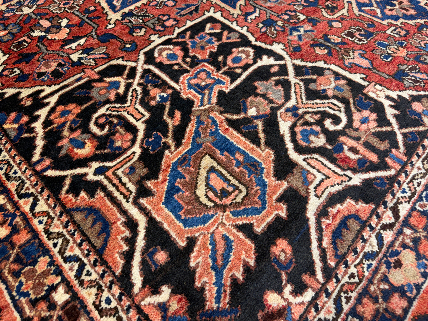 9’8”x12’6” Hand-Knotted Persian Bakhtiari Area Rug