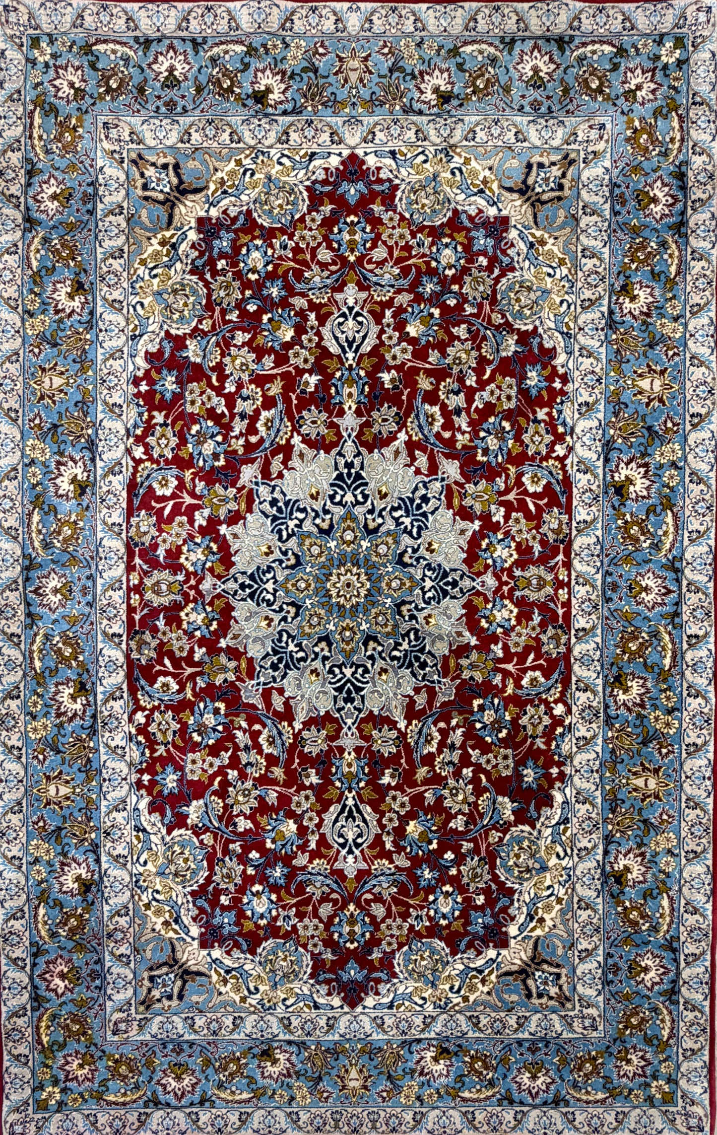 Hand-Knotted Persian Isfahan Rug - 3’7”x5’8”