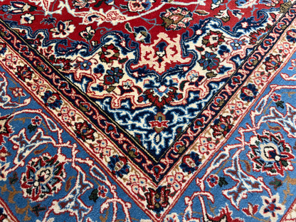 Hand-Knotted Persian Isfahan Rug - 5’2”x6’9”