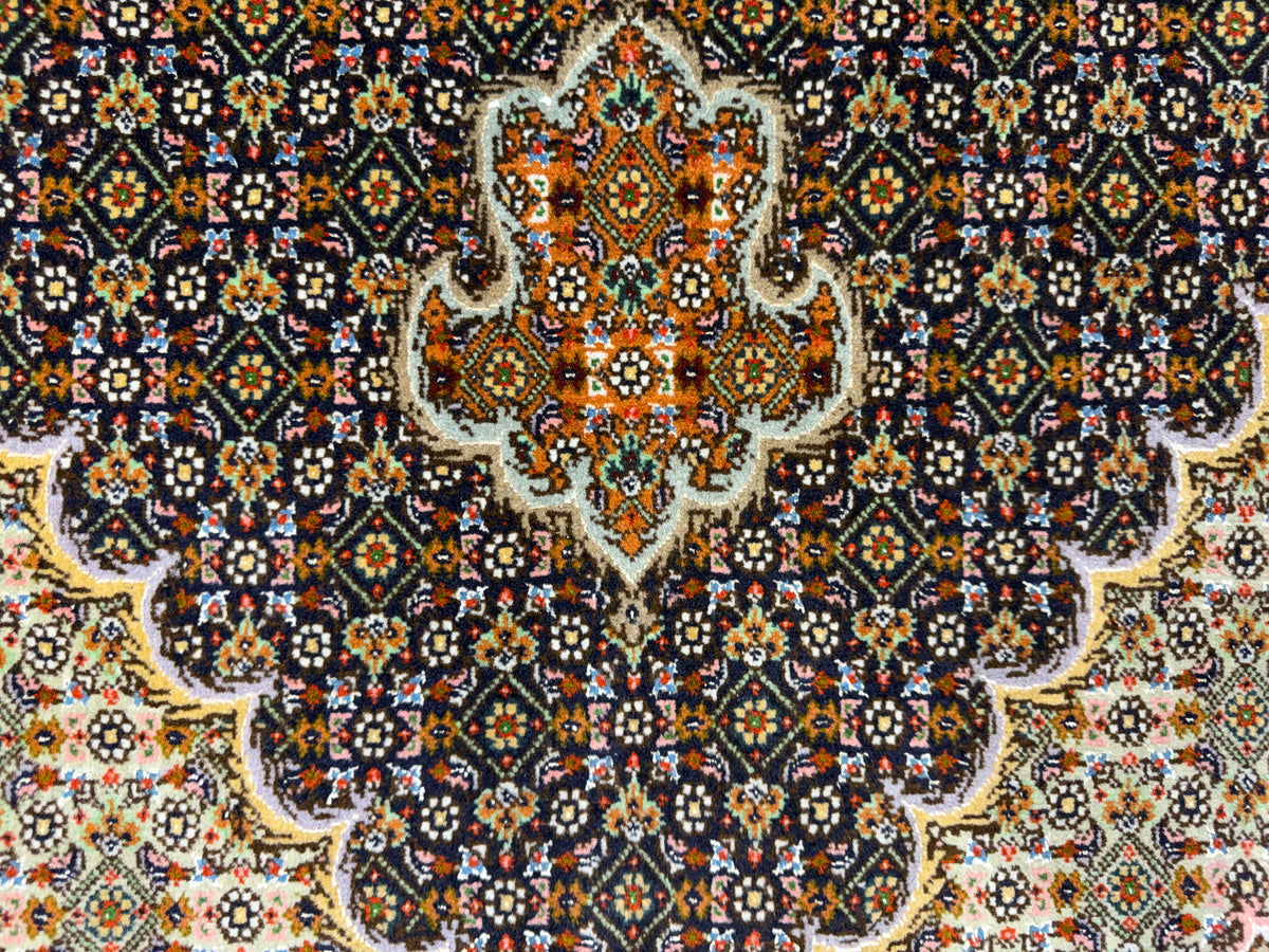 Hand-Knotted Persian Tabriz Mahi Rug - 4'10"x6'4"