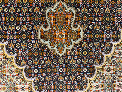 Hand-Knotted Persian Tabriz Mahi Rug - 4'10"x6'4"