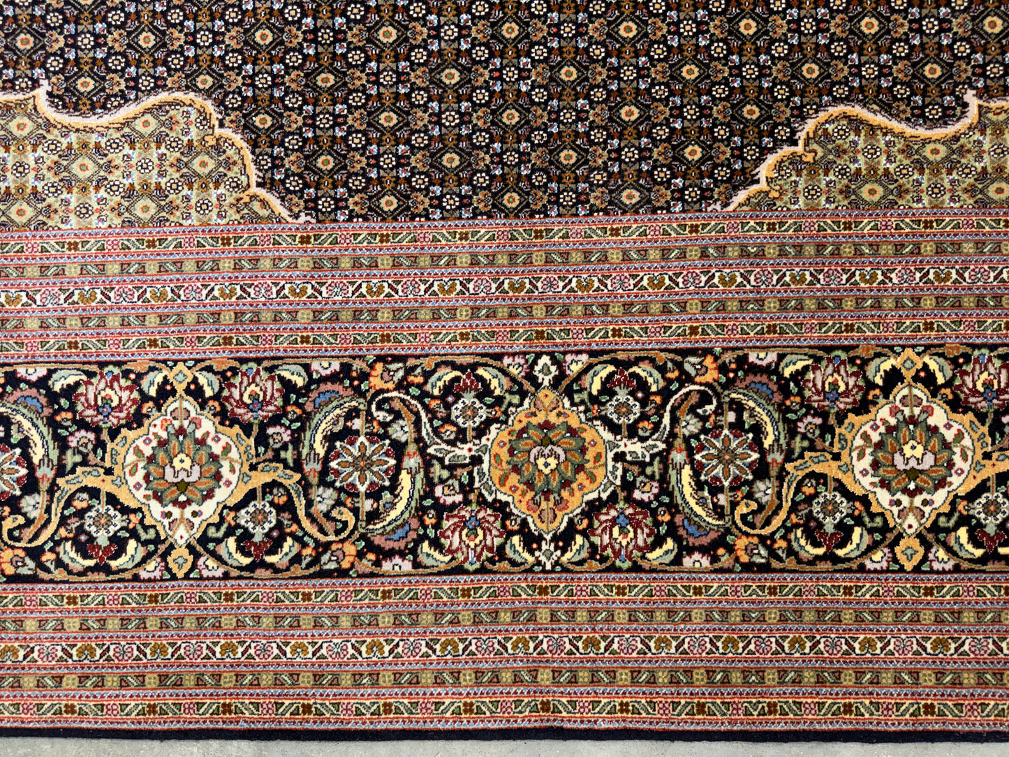 Hand-Knotted Persian Tabriz Mahi Rug - 9’11”x13’6”