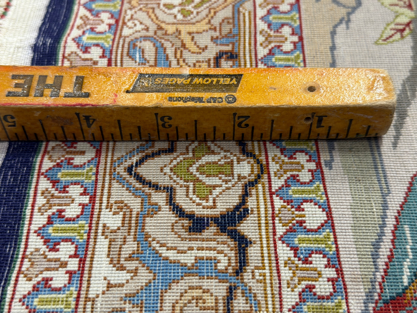 Hand-Knotted Pictorial Persian Isfahan Rug - 3’5”x5’