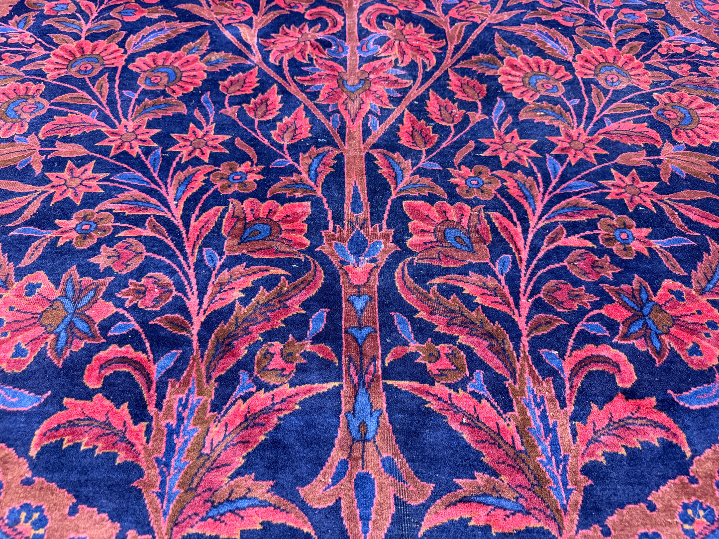 Antique Hand-Knotted Persian Kashan Rug - Signed Tavoschian - 8'6"x12'