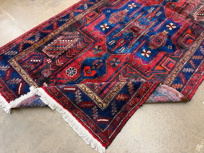 Hand-Knotted Persian Hamadan Rug - 5’3”x9’3”