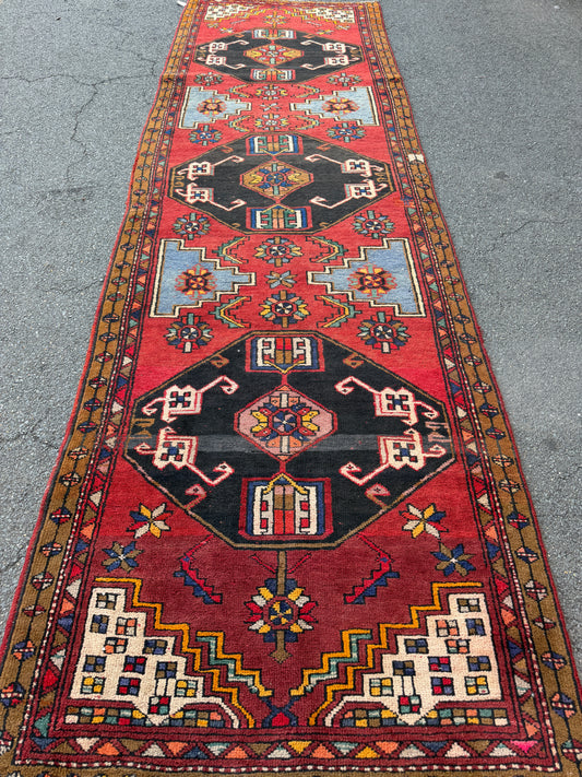 3’11”x13’2” Vintage Hand-Knotted Wool Hamadan Runner