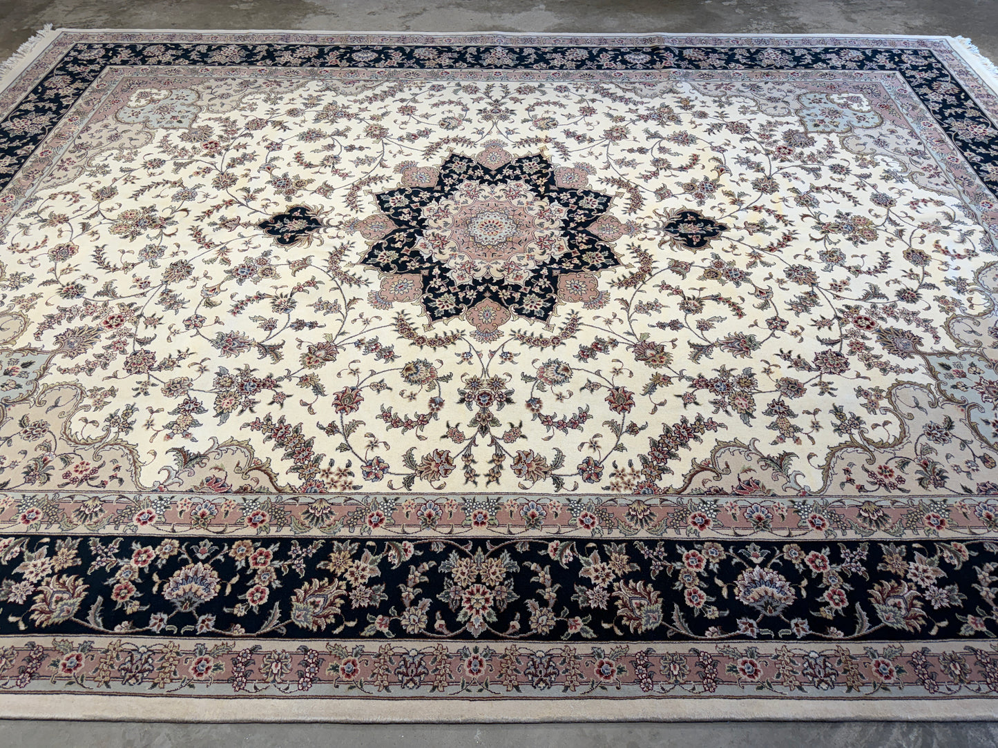 10’x13’8” Hand-Knotted Oriental IndoKashan Area Rug