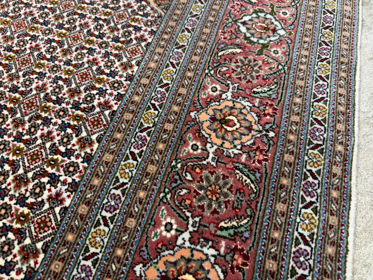 Hand-Knotted Persian Tabriz Mahi  Rug - 5'1"x6'10"