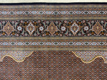 9’8”x12’10” Fine Hand-Knotted Persian Tabriz Mahi Area Rug