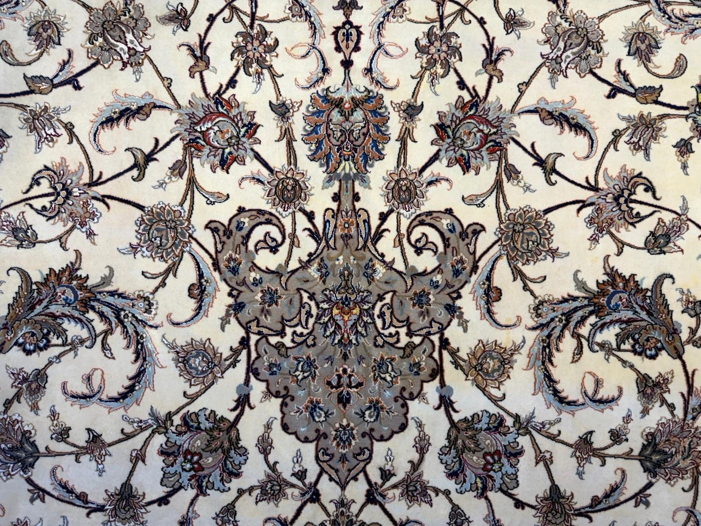 11’7”x16’6” Palace Size Hand-Knotted Wool & Silk Isfahane Area Rug 11x16