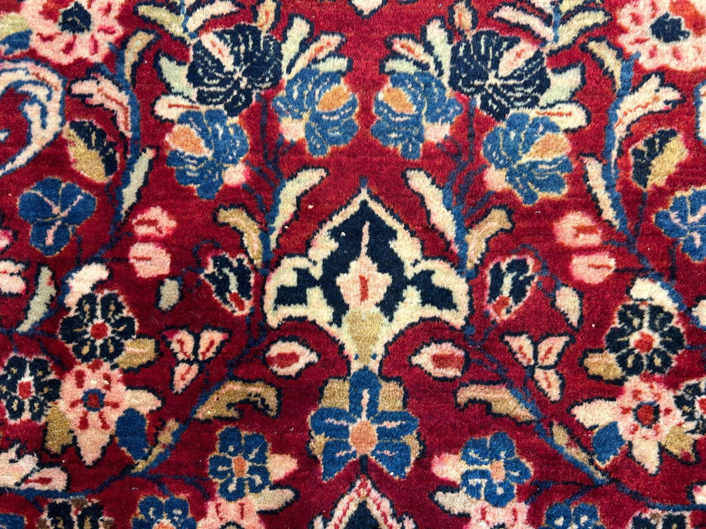 4'3"x6'4" Antique Hand-knotted Wool Sarouke Area Rug - Handmade Red 4x6 Carpet