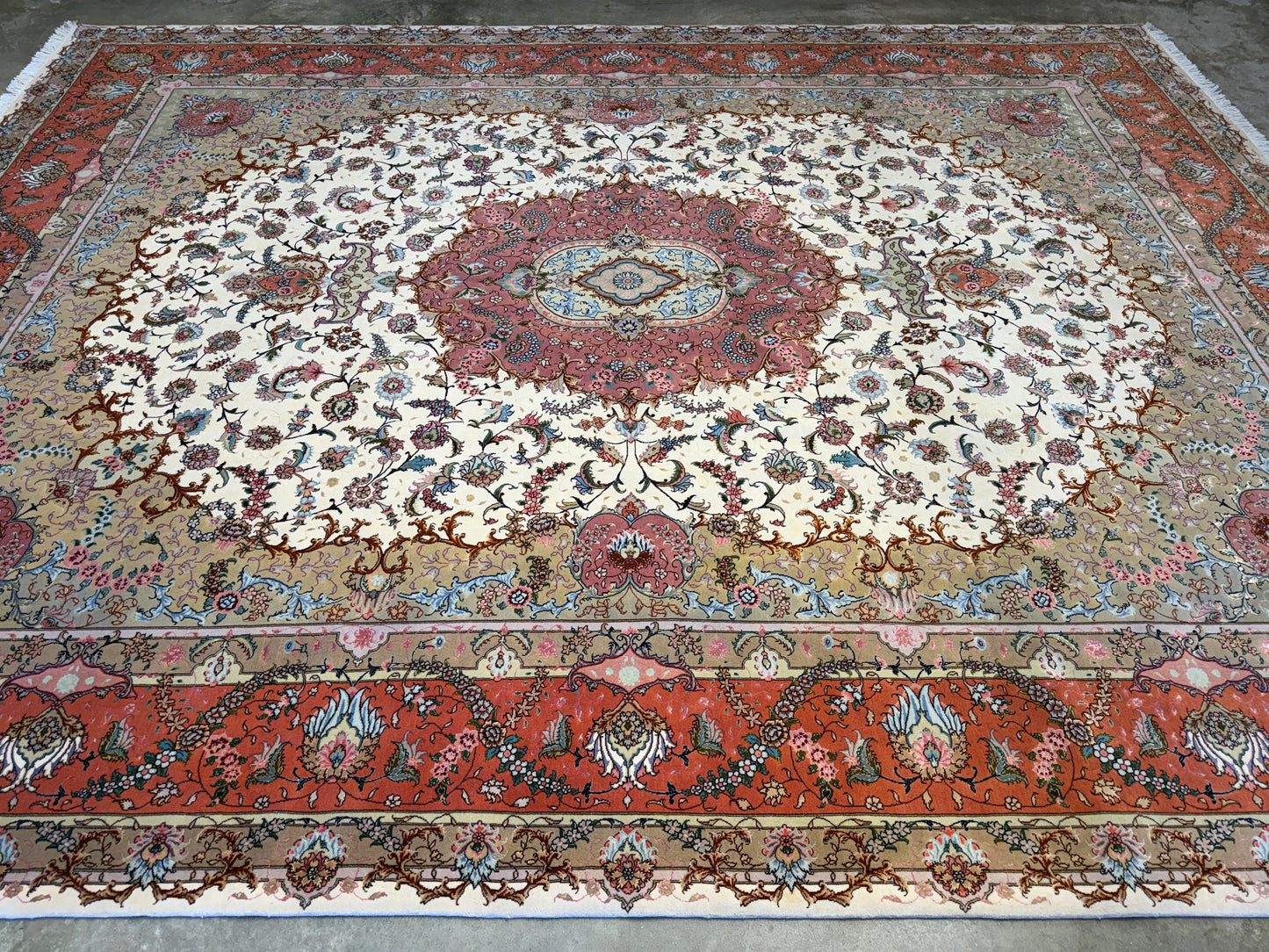 10’x12’9” Fine Hand-Knotted Persian Tabriz Area Rug