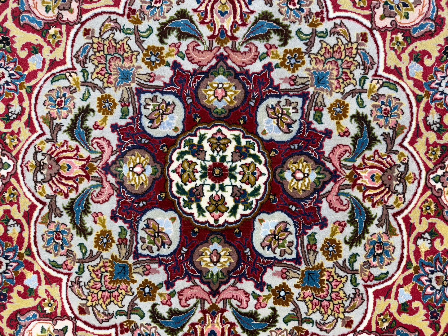 Hand-Knotted 60 Raj Persian Tabriz Rug - 9’10”x13’8”
