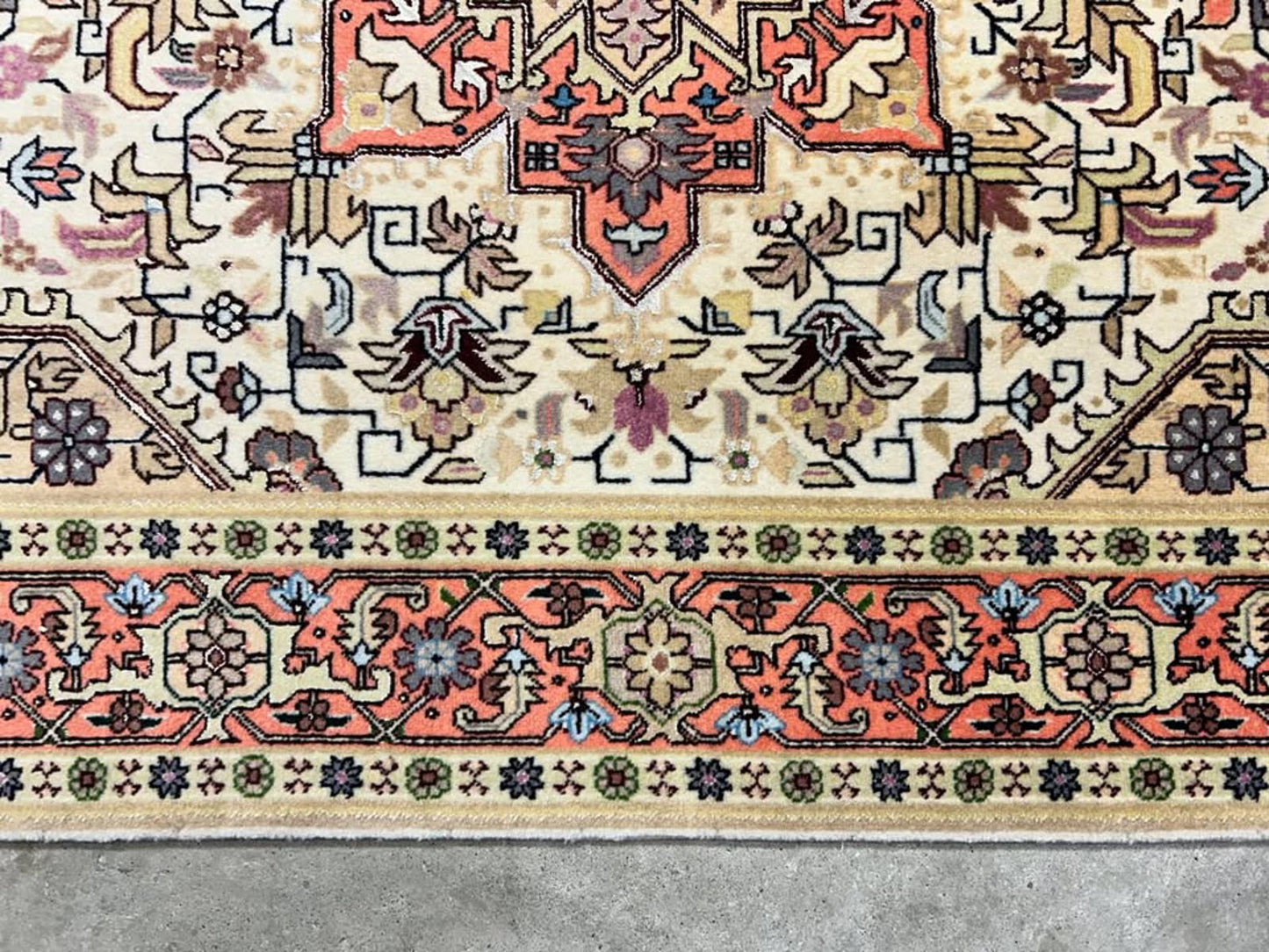 3'1"x5'3" Very Fine Handmade Wool & Silk  Persian Tabriz Rug