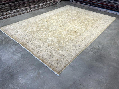 7’9”x10’10” Hand-Knotted Wool Oushak All-over Area Rug
