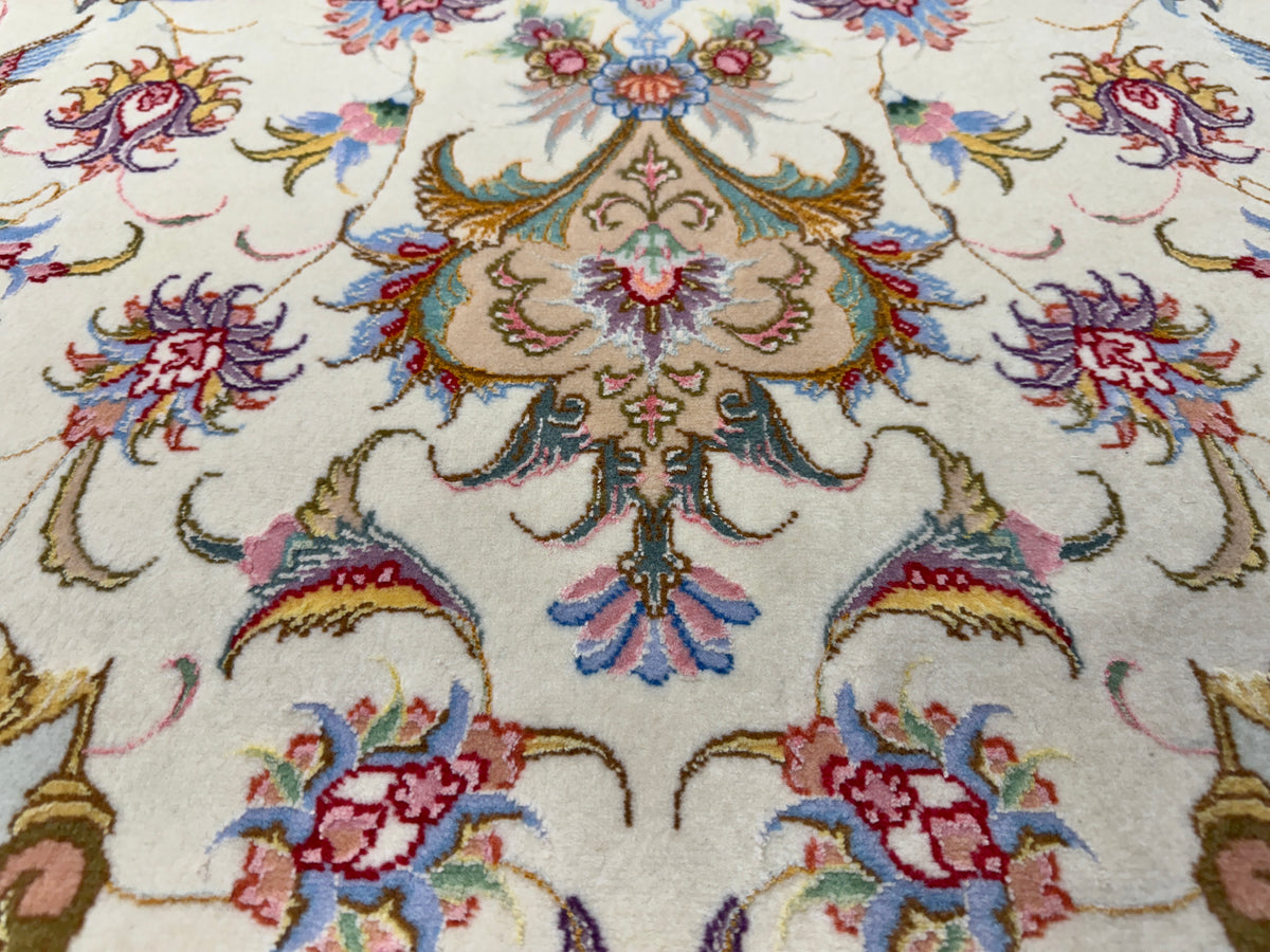 Hand-Knotted Persian Tabriz 70 Raj Rug - 4'10"x6'10"