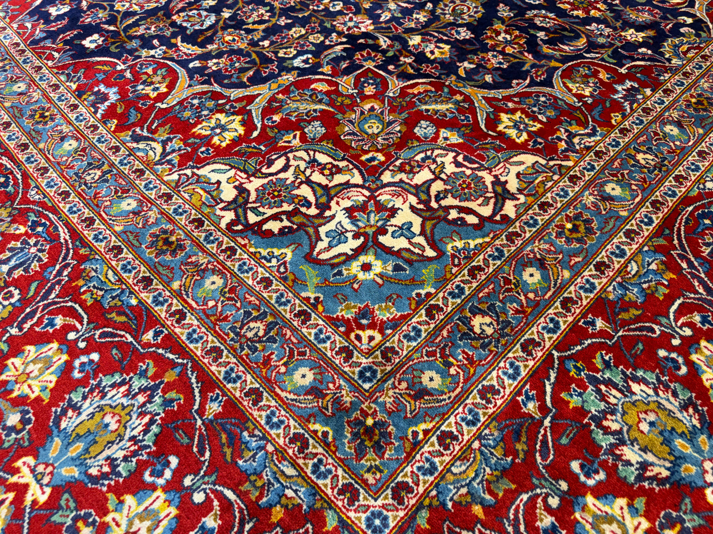 Hand-Knotted Persian Kashan Rug - 9’7”x13’3”