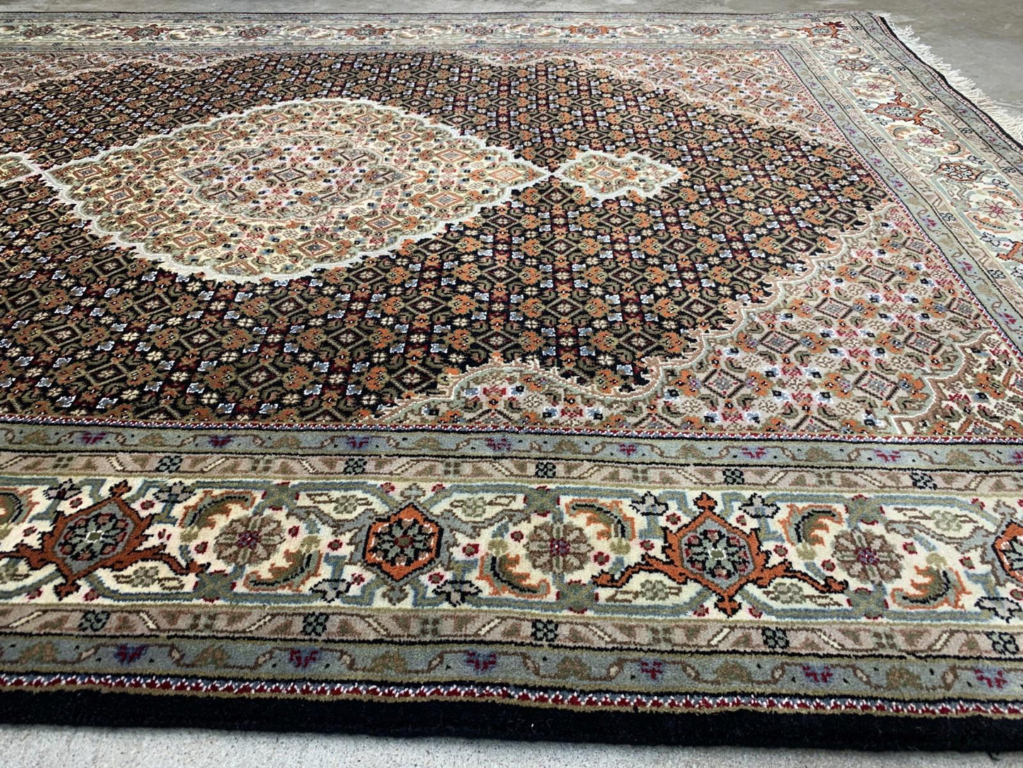 5'7"x7'7" Hand-Knotted Silk & Wool Tabrize Area Rug - Handmade Carpet 5x7