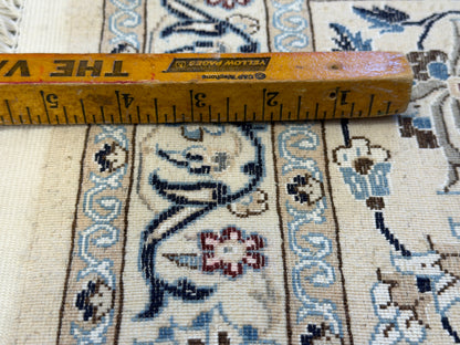 Hand-Knotted 6 La Persian Nain Rug - 5'7"x9'