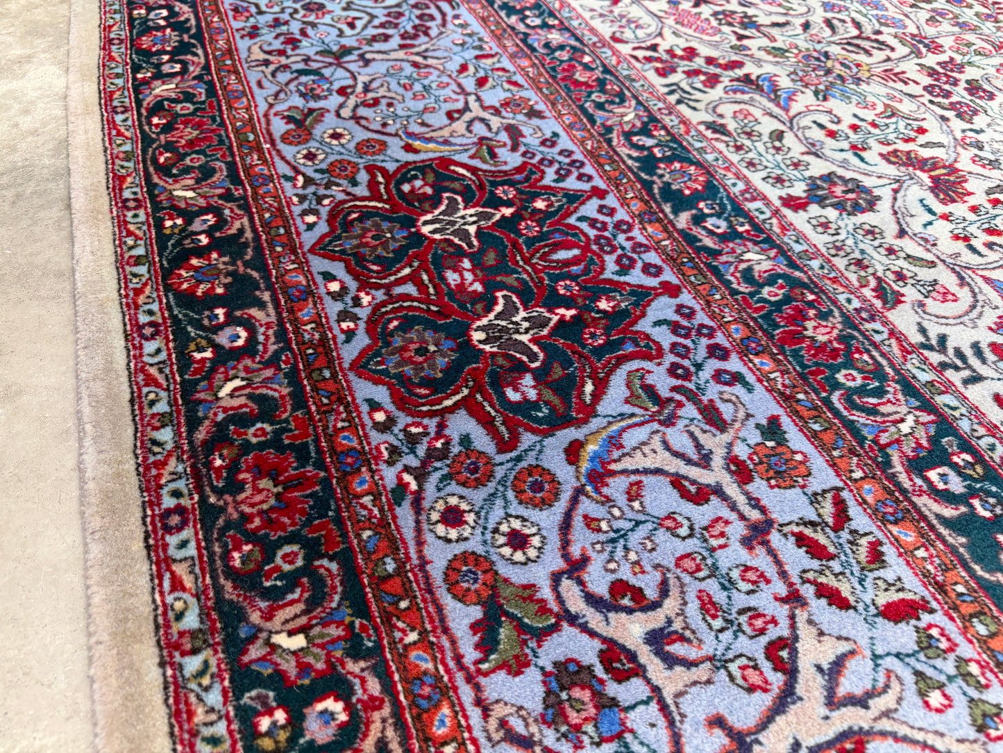 9’11”x13’5” Hand-Knotted Fine Wool Persian Kashan Area Rug