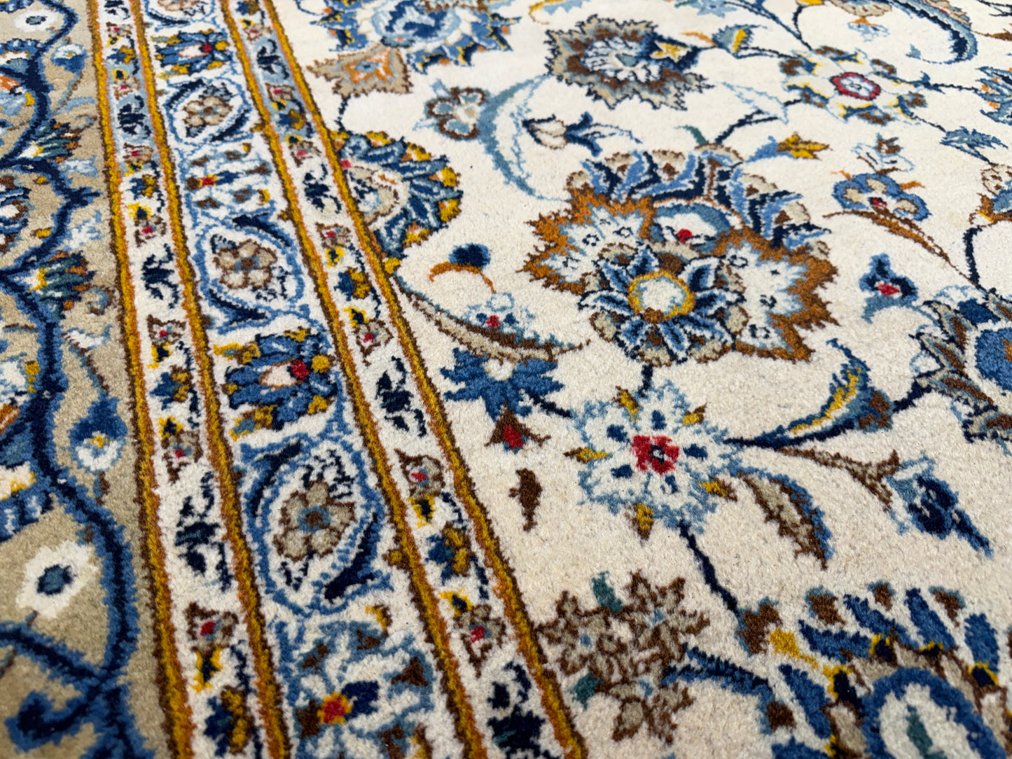 9’4”x13’3” Hand-Knotted Wool Persian Kashan Area Rug