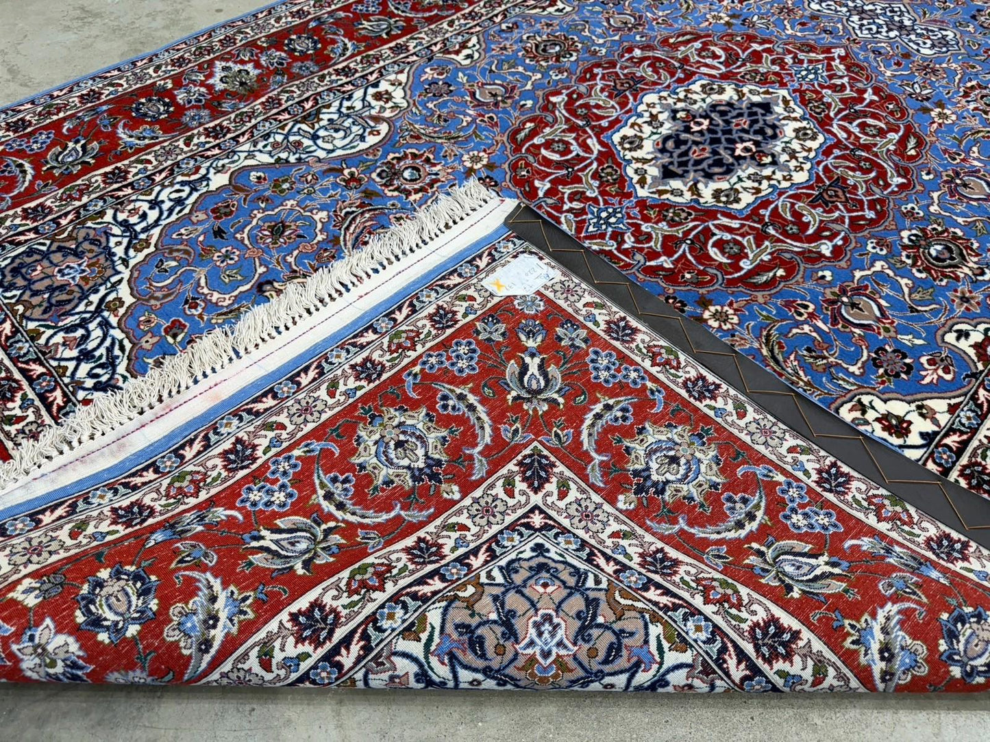 4’6”x7’9” Hand-Knotted Fine Wool & Silk Isfahane Area Rug - Blue 4x8