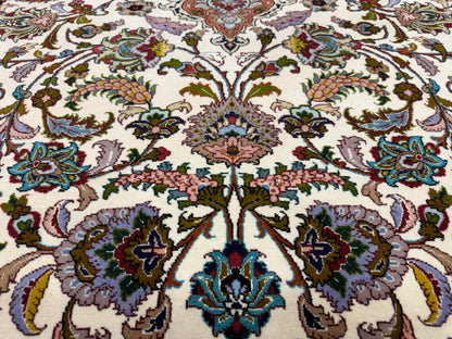 Hand-knotted Persian Tabriz Rug - 7’x10’8”