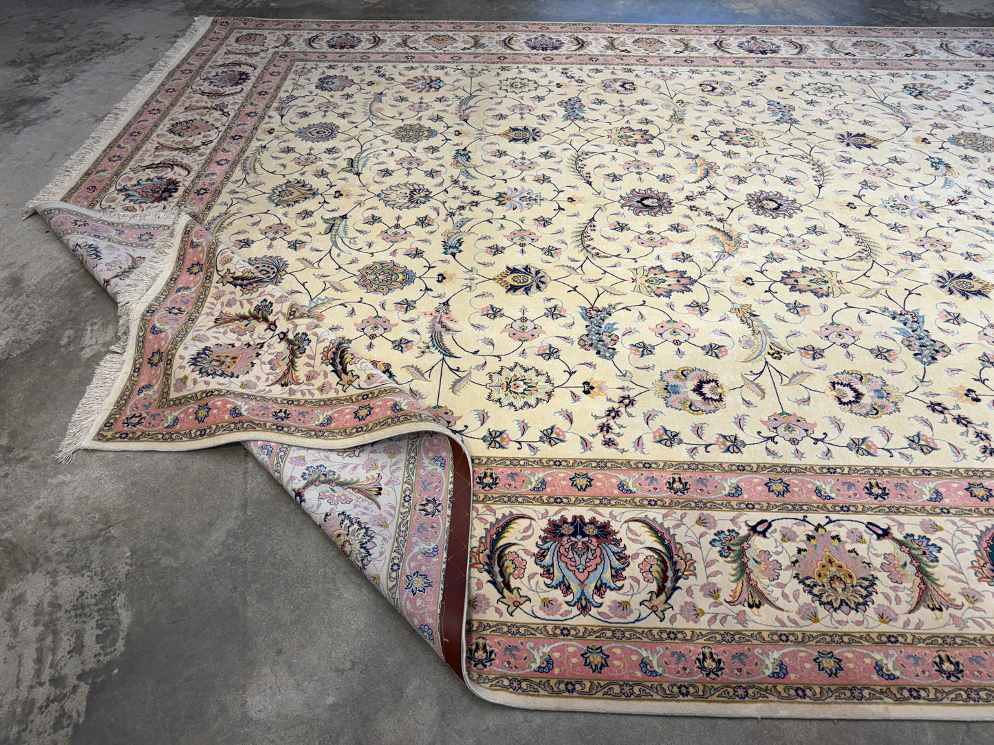 9’9”x13’4” Very Fine Hand-Knotted Persian Tabriz 80 Raj Signed Area Rug