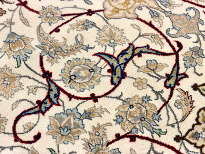Hand-Knotted Persian Isfahan Rug - Signed Seirafian - 5’x7’9”