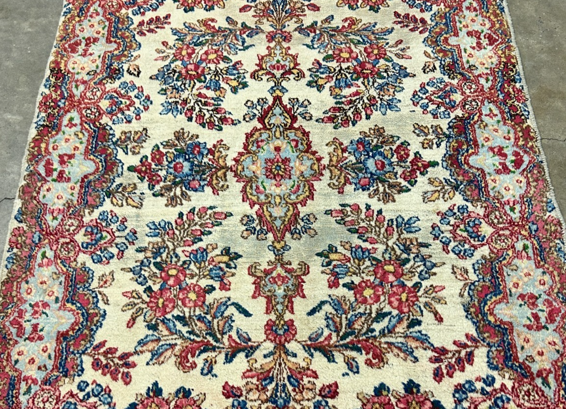 2'11"x5'1" Antique Hand-Knotted 100% Wool Pile Kermane Area Rug - Carpet