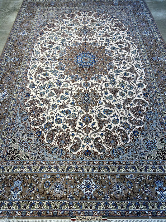 6'9"x10'6" Very Fine Hand-Knotted Wool & Silk Isfahane Rug - Area Carpet