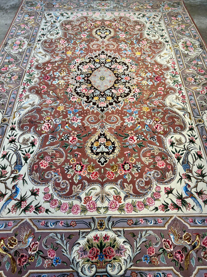 6'9"x9'10" Extra-Fine Hand-Knotted Wool & Silk Blend Tabrize Carpet - Area Rug