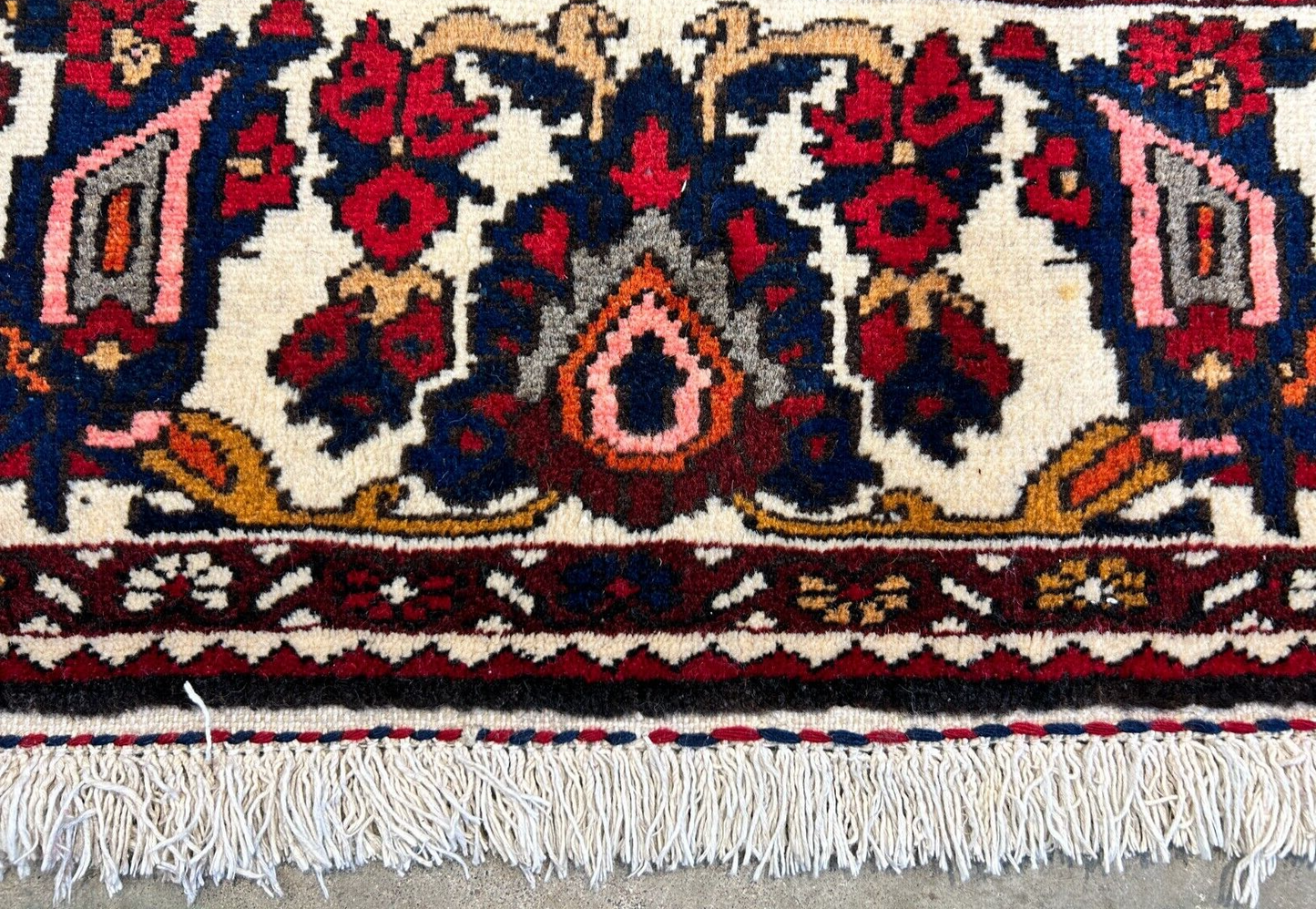 6'10"x10'1" Hand-Knotted 100% Lamb Wool Bakhtiarie Carpet - Area Rug