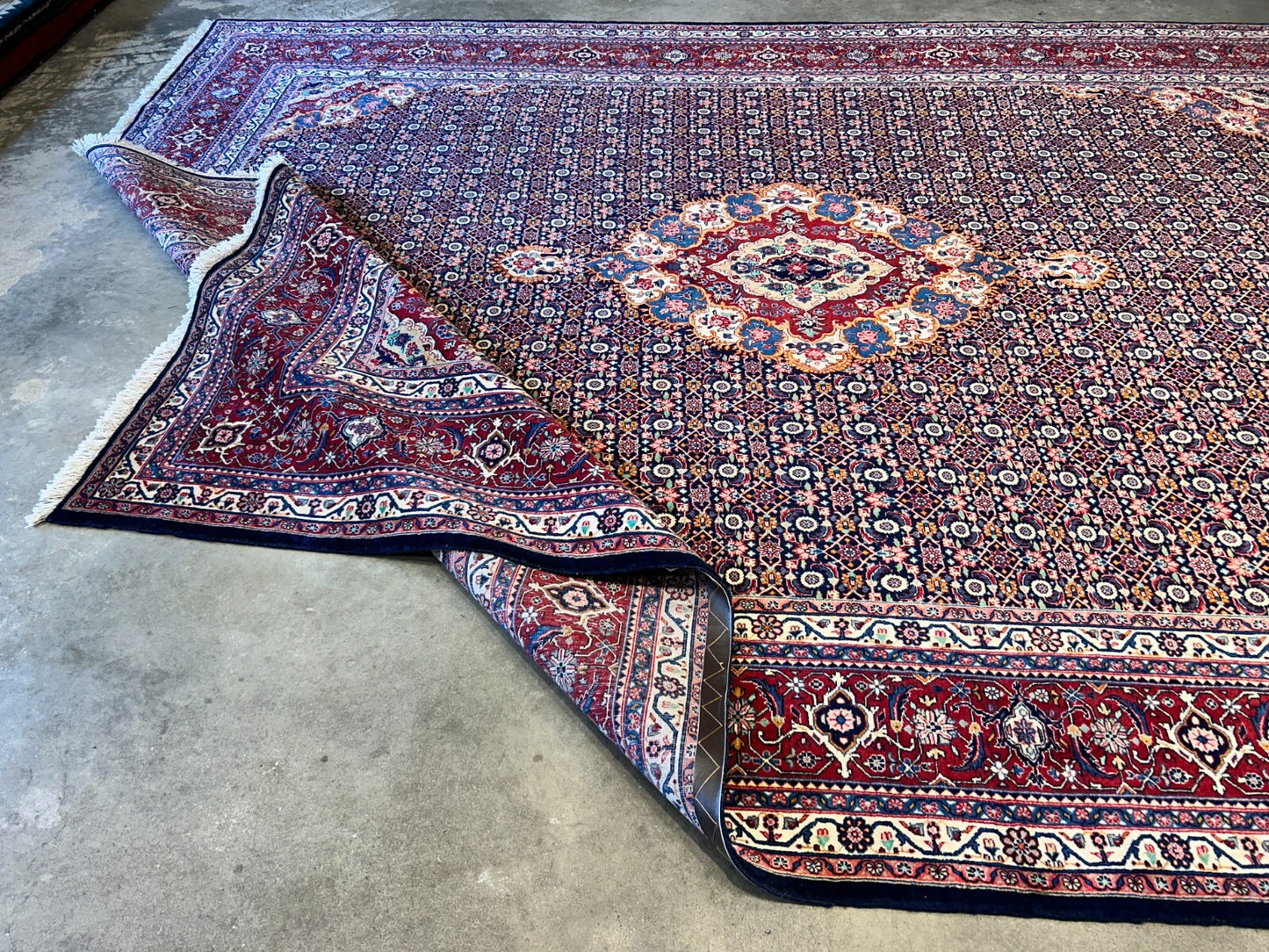 8'11"x11'8" Hand-Knotted 100% Wool Pile Bidjar Rug
