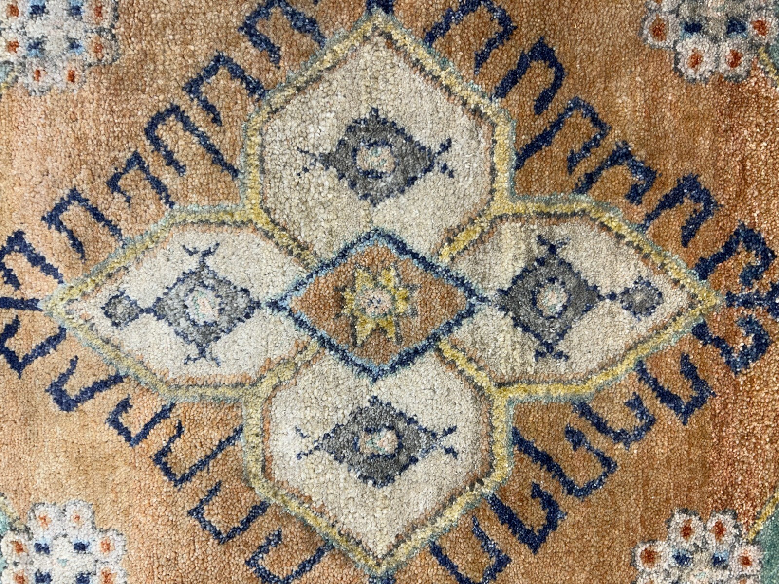 9'2"x11'11" Hand-Knotted 100%  Wool Pile IndoSerapi Rug