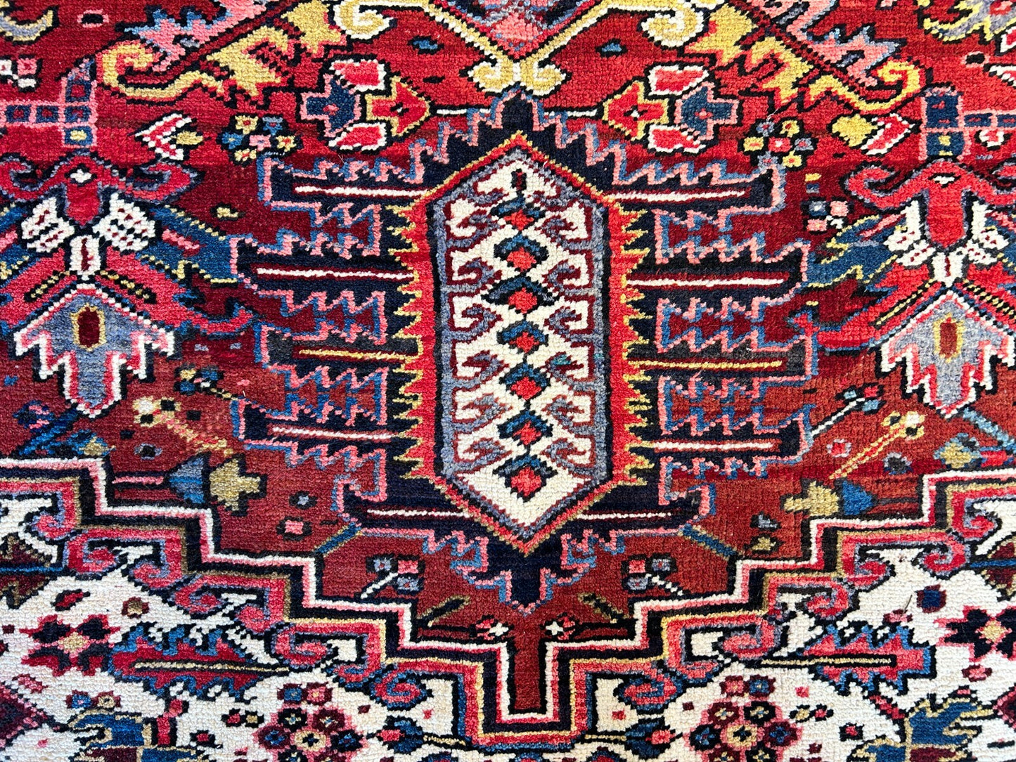8'10"x12'1" Hand-Knotted 100% Wool Pile Herize Rug