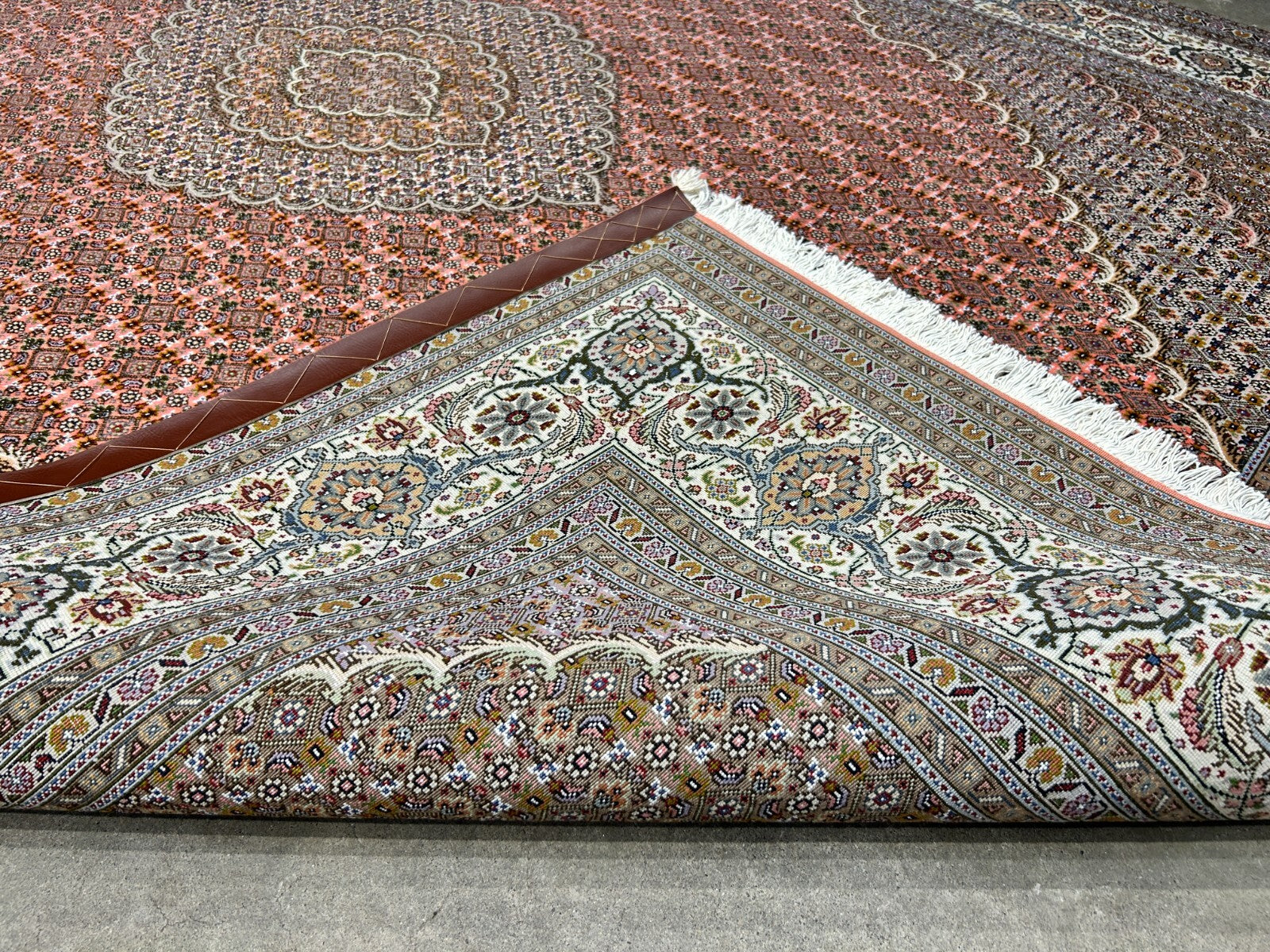 6'10"x10'1" Fine Hand-Knotted Wool & Silk Blend Tabrize Mahi Carpet - Area Rug