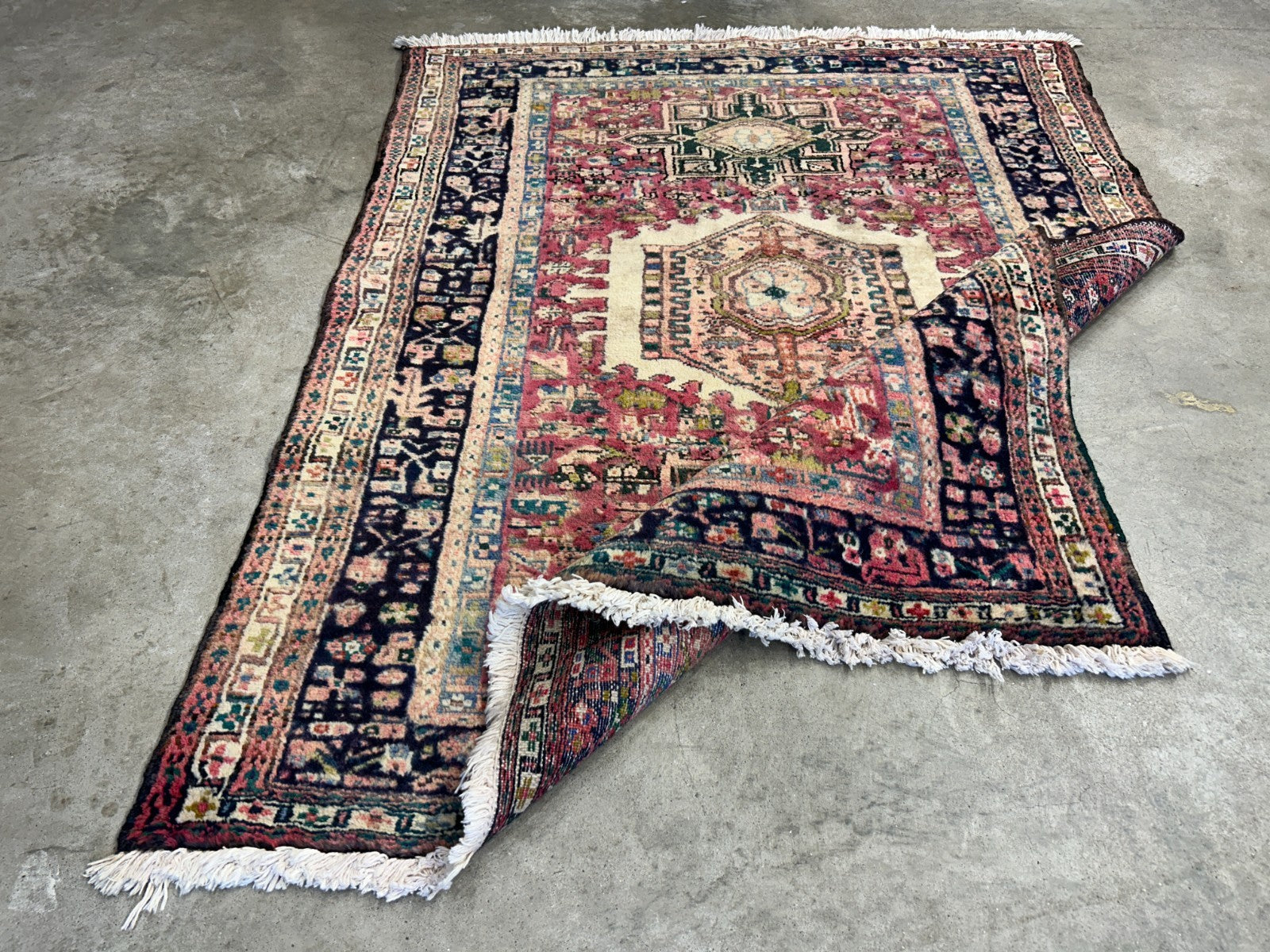 3'8"x4'10" Hand-Knotted 100% Wool Pile Herize Area Rug - Carpet