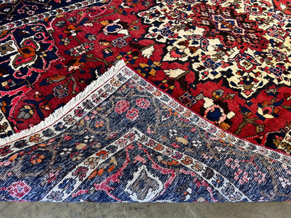 5'2" x 8'5'' Hand-Knotted 100% Wool Bakhtiare Area Rug