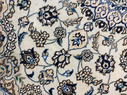 2'11"x4'7''  Very Fine Hand-Knotted Silk & Wool Naine Area Rug - Carpet