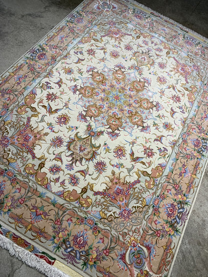 4'10"x6'10" Very Fine Hand-Knotted Wool & Silk Blend Tabrize Carpet - Area Rug