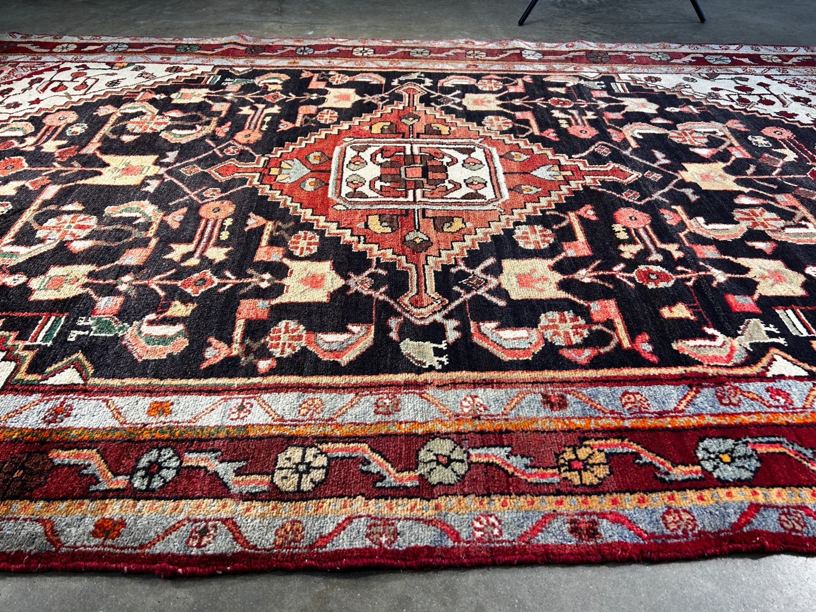 5'2" x 8'7'' Hand-Knotted 100% Wool Pile Hamadane Area Rug